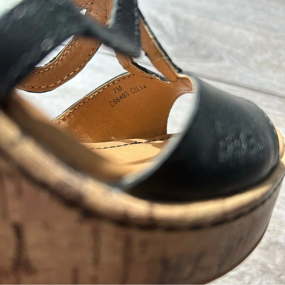 BOC Born Concept Black Leather Wedge Heels Sandals - Picture 11 of 16